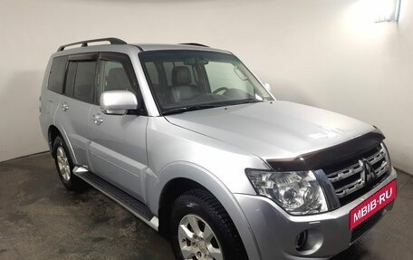 Mitsubishi Pajero IV, 2013 год, 1 975 000 рублей, 3 фотография