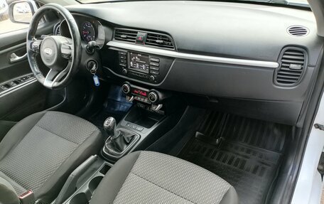 KIA Rio IV, 2019 год, 889 000 рублей, 10 фотография