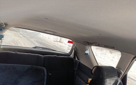 Toyota Ipsum II, 2001 год, 820 000 рублей, 6 фотография