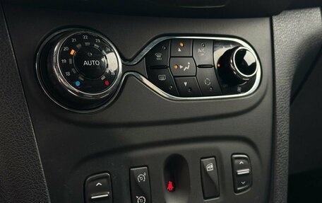 Renault Sandero II рестайлинг, 2017 год, 1 199 000 рублей, 20 фотография