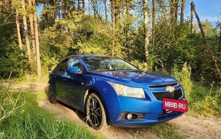 Chevrolet Cruze II, 2011 год, 800 000 рублей, 2 фотография