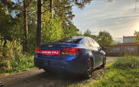 Chevrolet Cruze II, 2011 год, 800 000 рублей, 10 фотография