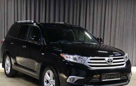 Toyota Highlander III, 2013 год, 1 899 000 рублей, 3 фотография