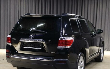 Toyota Highlander III, 2013 год, 1 899 000 рублей, 6 фотография