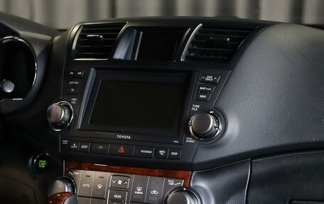 Toyota Highlander III, 2013 год, 1 899 000 рублей, 13 фотография