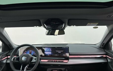 BMW 5 серия, 2025 год, 8 390 000 рублей, 7 фотография