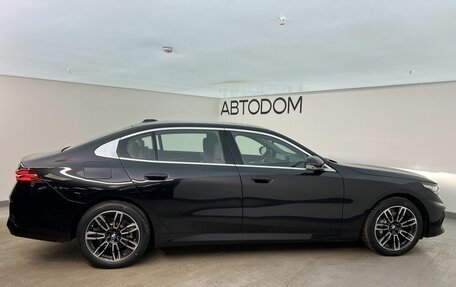 BMW 5 серия, 2025 год, 8 390 000 рублей, 5 фотография