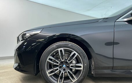 BMW 5 серия, 2025 год, 8 390 000 рублей, 14 фотография