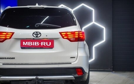 Toyota Highlander III, 2014 год, 2 920 000 рублей, 16 фотография