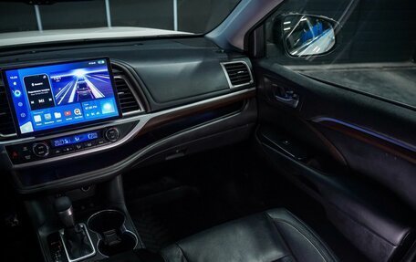 Toyota Highlander III, 2014 год, 2 920 000 рублей, 33 фотография