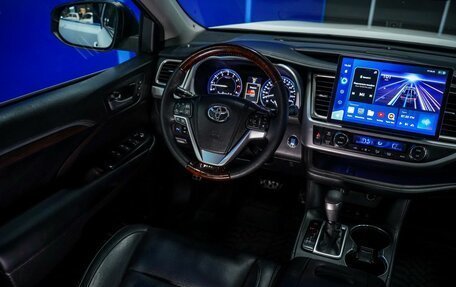 Toyota Highlander III, 2014 год, 2 920 000 рублей, 31 фотография