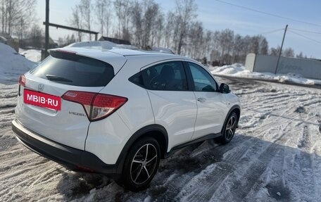 Honda Vezel, 2021 год, 2 050 000 рублей, 4 фотография