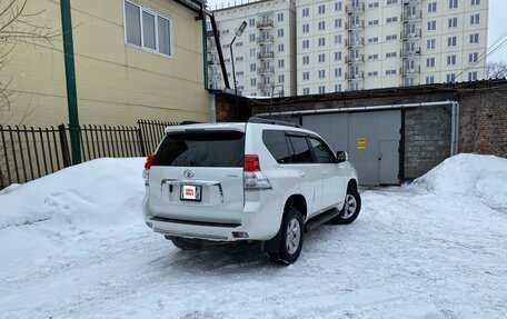 Toyota Land Cruiser Prado 150 рестайлинг 2, 2013 год, 3 700 000 рублей, 6 фотография