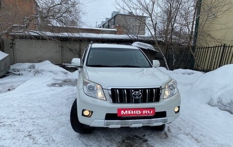 Toyota Land Cruiser Prado 150 рестайлинг 2, 2013 год, 3 700 000 рублей, 2 фотография
