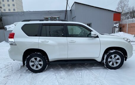 Toyota Land Cruiser Prado 150 рестайлинг 2, 2013 год, 3 700 000 рублей, 13 фотография
