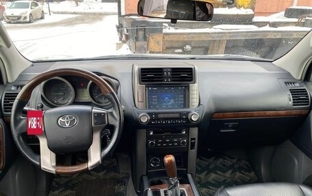 Toyota Land Cruiser Prado 150 рестайлинг 2, 2013 год, 3 700 000 рублей, 16 фотография