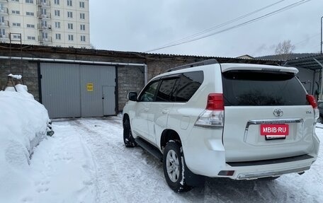 Toyota Land Cruiser Prado 150 рестайлинг 2, 2013 год, 3 700 000 рублей, 9 фотография
