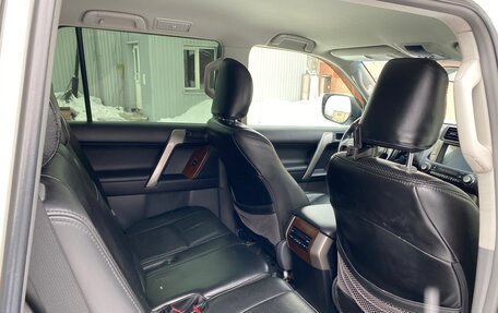 Toyota Land Cruiser Prado 150 рестайлинг 2, 2013 год, 3 700 000 рублей, 24 фотография