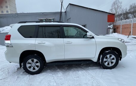 Toyota Land Cruiser Prado 150 рестайлинг 2, 2013 год, 3 700 000 рублей, 27 фотография