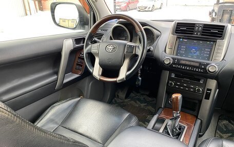 Toyota Land Cruiser Prado 150 рестайлинг 2, 2013 год, 3 700 000 рублей, 37 фотография