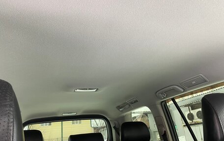 Toyota Land Cruiser Prado 150 рестайлинг 2, 2013 год, 3 700 000 рублей, 34 фотография