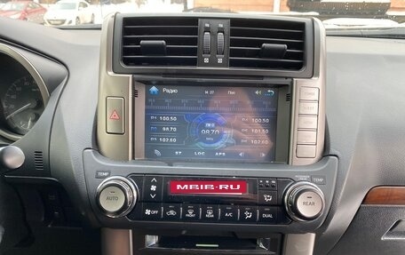 Toyota Land Cruiser Prado 150 рестайлинг 2, 2013 год, 3 700 000 рублей, 26 фотография