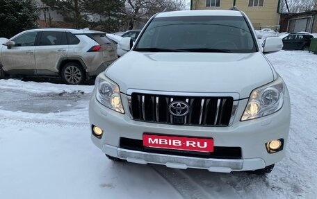 Toyota Land Cruiser Prado 150 рестайлинг 2, 2013 год, 3 700 000 рублей, 31 фотография