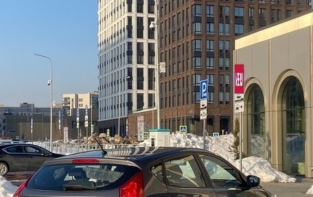 Hyundai Solaris II рестайлинг, 2011 год, 700 000 рублей, 11 фотография