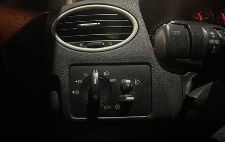 Ford Focus II рестайлинг, 2006 год, 550 000 рублей, 19 фотография