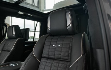 Cadillac Escalade V, 2025 год, 20 350 000 рублей, 20 фотография