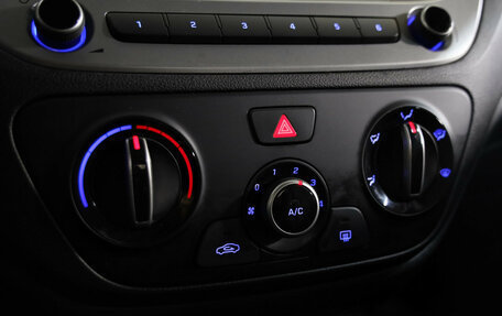 Hyundai Solaris II рестайлинг, 2017 год, 1 199 000 рублей, 13 фотография