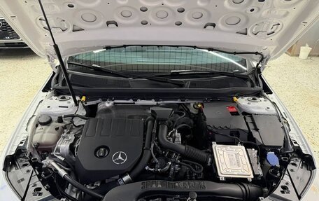 Mercedes-Benz A-Класс, 2022 год, 1 990 000 рублей, 9 фотография