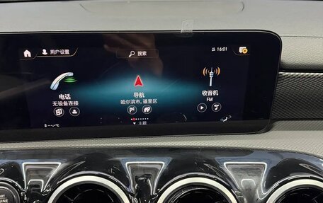 Mercedes-Benz A-Класс, 2022 год, 1 990 000 рублей, 12 фотография