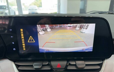 Chevrolet Monza, 2023 год, 1 350 000 рублей, 15 фотография