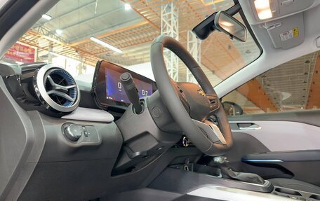 Chevrolet Monza, 2023 год, 1 350 000 рублей, 17 фотография