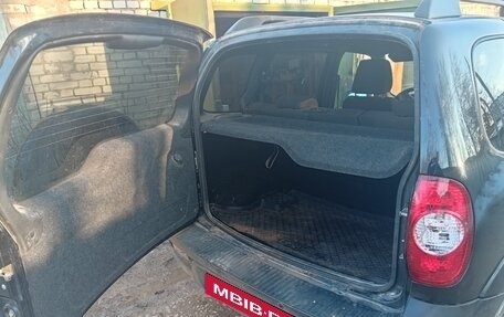 Chevrolet Niva I рестайлинг, 2018 год, 710 000 рублей, 9 фотография