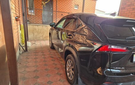 Lexus NX I, 2015 год, 2 400 000 рублей, 5 фотография