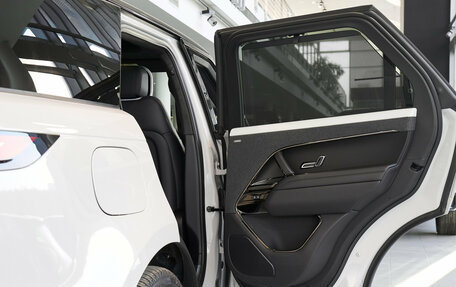 Land Rover Range Rover Sport, 2026 год, 20 200 000 рублей, 26 фотография