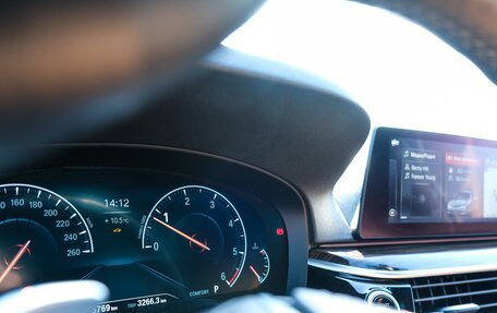 BMW 5 серия, 2019 год, 3 150 000 рублей, 13 фотография