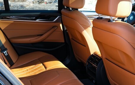 BMW 5 серия, 2019 год, 3 150 000 рублей, 15 фотография