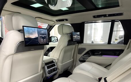 Land Rover Range Rover IV рестайлинг, 2025 год, 24 900 000 рублей, 12 фотография