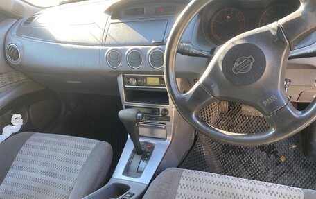 Nissan Avenir II, 2002 год, 320 000 рублей, 2 фотография