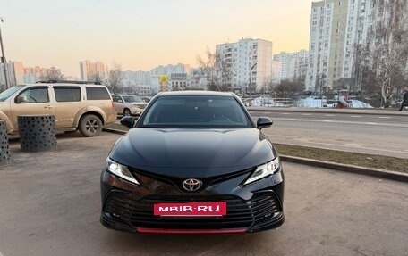 Toyota Camry, 2021 год, 4 100 000 рублей, 2 фотография