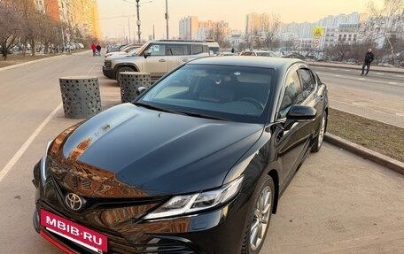 Toyota Camry, 2021 год, 4 100 000 рублей, 3 фотография