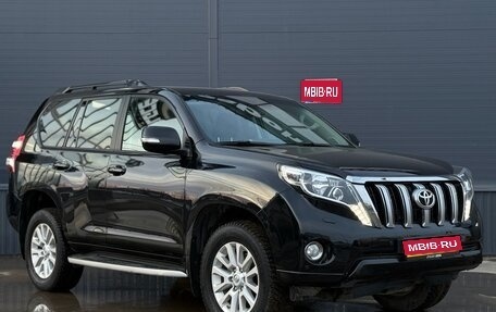 Toyota Land Cruiser Prado 150 рестайлинг 2, 2016 год, 3 800 000 рублей, 1 фотография