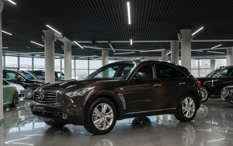 Infiniti FX II, 2013 год, 1 840 000 рублей, 1 фотография
