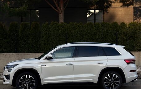 Skoda Kodiaq I, 2022 год, 4 090 000 рублей, 5 фотография