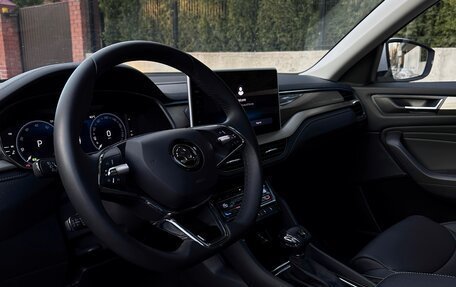 Skoda Kodiaq I, 2022 год, 4 090 000 рублей, 11 фотография