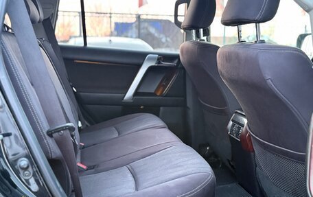 Toyota Land Cruiser Prado 150 рестайлинг 2, 2016 год, 3 800 000 рублей, 15 фотография