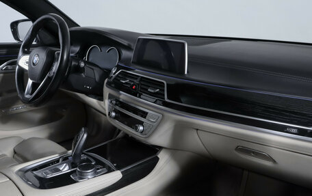 BMW 7 серия, 2016 год, 2 899 000 рублей, 9 фотография